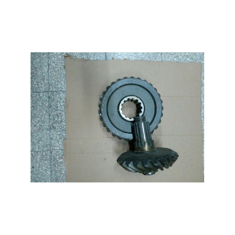 Coppia conica Riferimento Iveco n. 7162478, intercambiabile con Cei  n.194145 x Fiat 682 T3. Rapporto 19/29