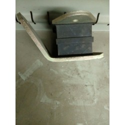 Supporto posteriore motore (laterale) Fiat 93815993 x Iveco