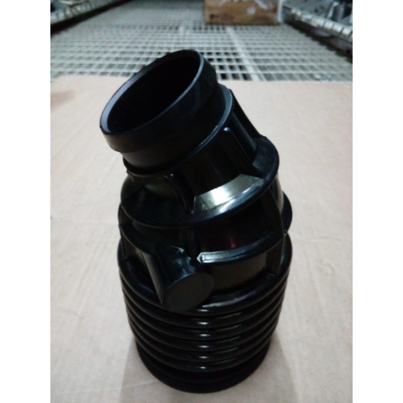 Manicotto uscita aria filtro Fiat 500366843 x Iveco