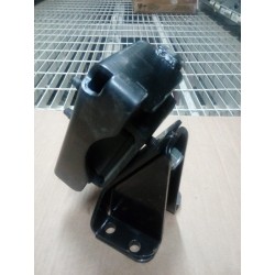 Supporto anteriore motore sx Fiat 500342991 x Iveco