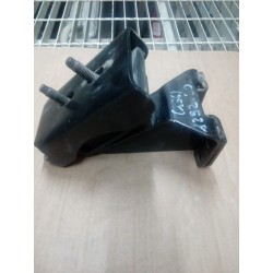 Supporto anteriore motore sx Fiat 500342991 x Iveco