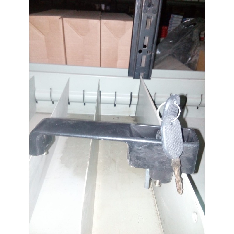 Maniglia Apriporta posteriore con chiave Miraglio 80/331 x Iveco Daily, OM