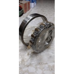 Cuscinetto SKF N221 a rulli cilindrici ad una corona sfilabile