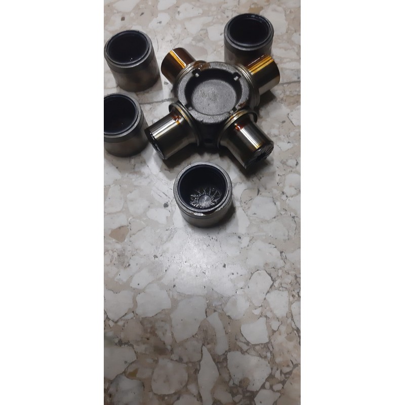 Crociera trasmissione Miper 8965795 x autocarri Volvo Crociera trasmissione Miper 8965795 x autocarri Volvo