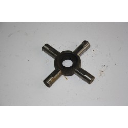 Crociera differenziale Riferimento Iveco n. 4524771